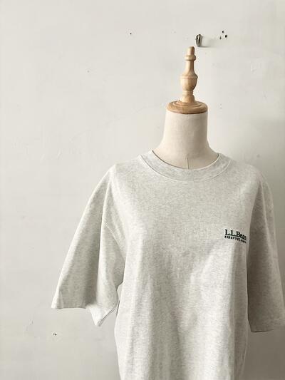 【美品】L.L.Bean ワンポイント刺繍ロゴ Tシャツ ライトグレー M 画像2