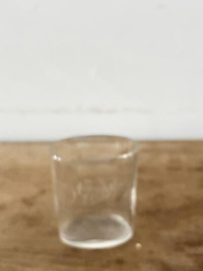 【フランスアンティーク】Vichy　パニエ付き飲泉グラス 画像5