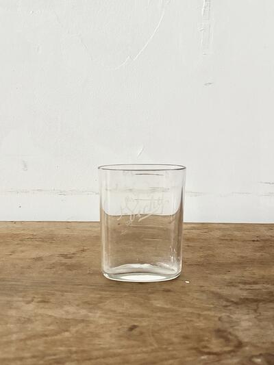 【フランスアンティーク】Vichy　パニエ付き飲泉グラス 画像6