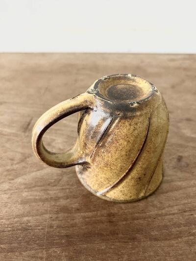 【美品】安倍太一 シノギ マグカップ 陶器 黄釉 画像7