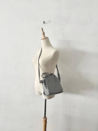 【美品】YAHKI　 2way レザー ショルダーバッグ ハンドバッグ グレー 画像5