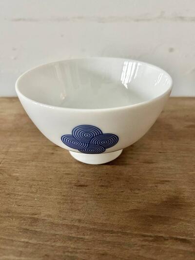 【美品】柳宗理 ヤマツ 出石磁器 雲紋 お茶碗 白磁 染付 画像2