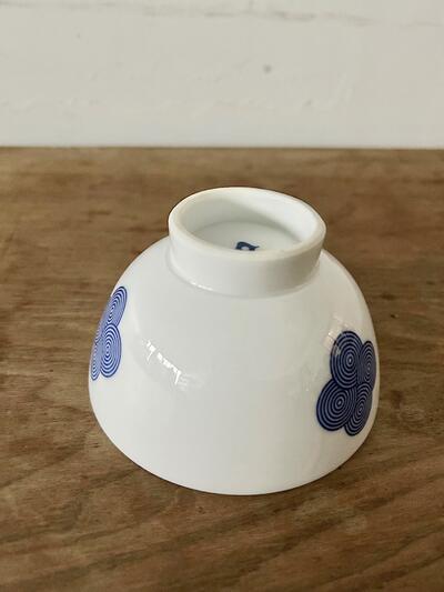 【美品】柳宗理 ヤマツ 出石磁器 雲紋 お茶碗 白磁 染付 画像5