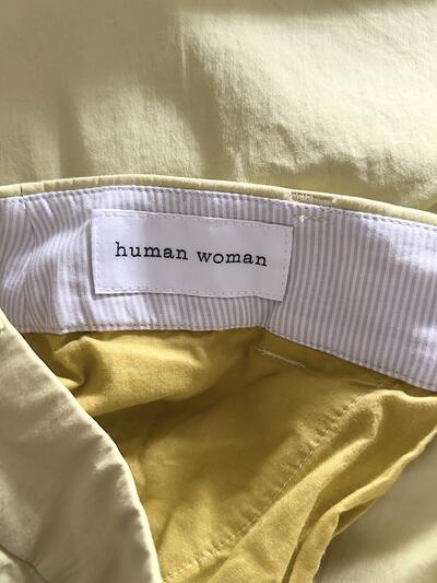 human woman テーパードタックパンツ レモンイエロー 画像7