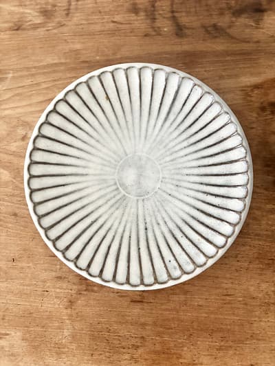 福田るい 白しのぎ中皿 21cm 皿 プレート 作家物 陶器① 画像1