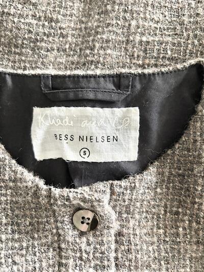 【美品】Khadi and Co  ウール100% ノースリーブ ベスト ブラウン 画像9