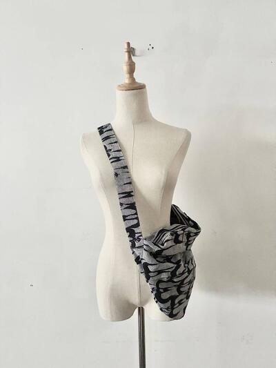 【美品】mina perhonen ハロー スワロー リネン ジャガード ボディ バッグ ショルダー バッグ 画像3