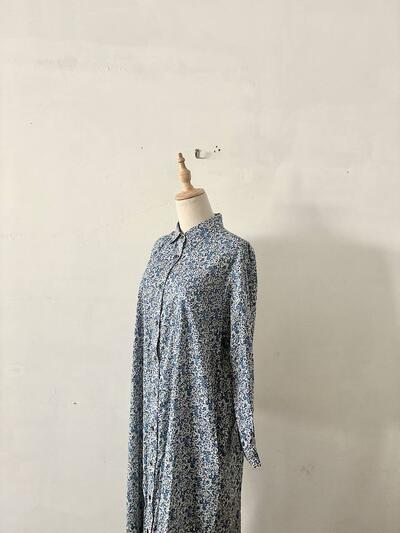 【美品】MidiUmi ミディウミ ブルー系 小花柄 コットン シャツワンピース 画像5
