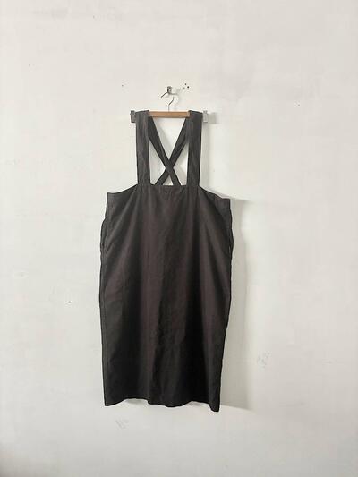 【nest Robe】リネンコットン クロスストラップ ジャンパースカート ブラック 画像3