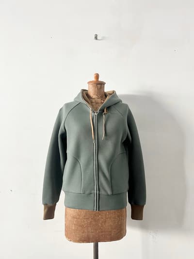 【美品】mina perhonen　slappe　パーカー　グリーン 画像1