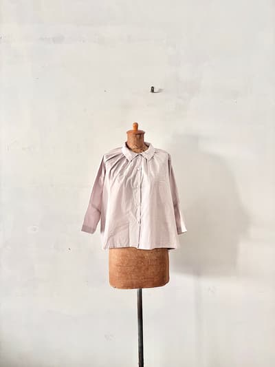 【美品】Gauze#（ガーゼ）コットンギャザーブラウス グレーホワイト 画像1