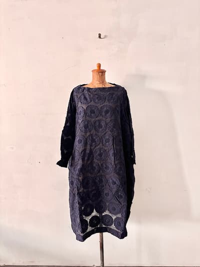 【美品】NATIVE VILLAGE ネイティブヴィレッジ 刺繍ワンピース ネイビー サイズ1 画像1
