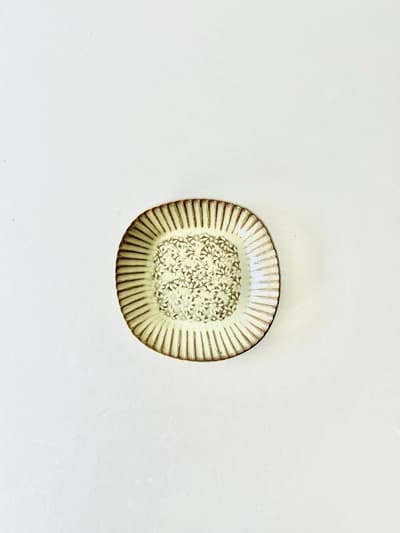 【美品】小代焼　小代本谷ちひろ窯　輪花角皿 画像1