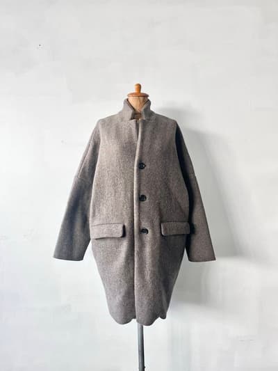 【美品】R&D.M.Co- OLDMAN'S TAILOR　ウールフェルトニットハーフコート　ブラウングレー 画像1