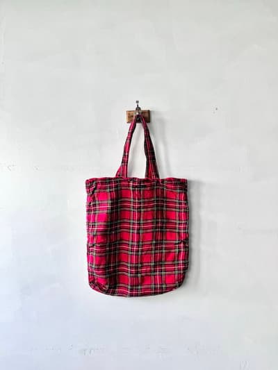 【美品】R&D.M.Co- OLDMAN'S TAILOR　リネンタータンチェック柄リネンバッグ　royal stewart 画像1
