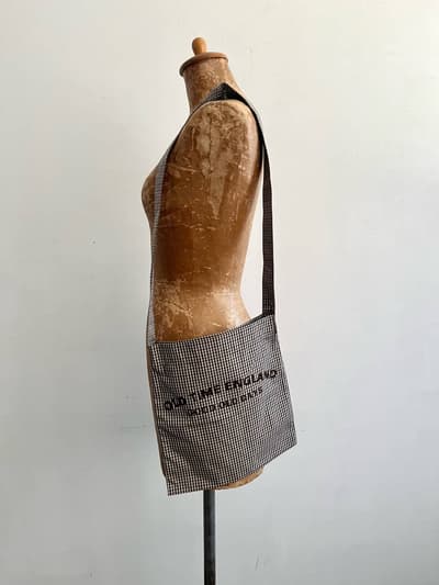 【美品】R&D.M.Co- OLDMAN’S TAILOR　small gun club one shoulder bag 画像1