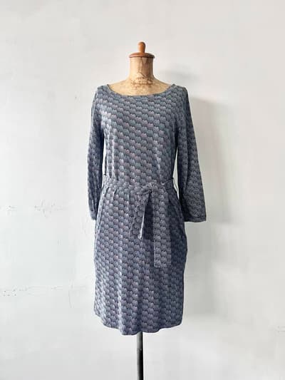 A.P.C　総柄ワンピース　ベルト付き　XSサイズ 画像1