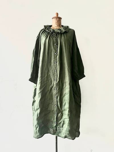 【美品】kiino　フリルカラーリネンワンピース　サイズF 画像1