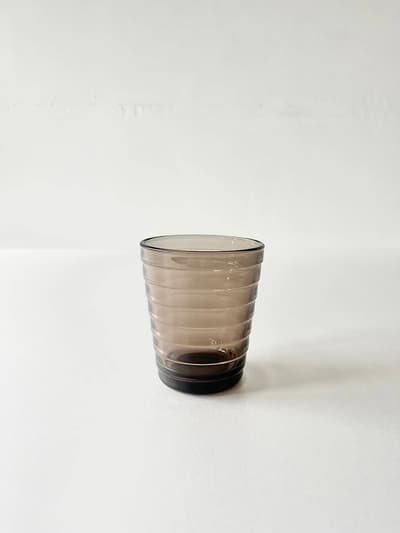 【北欧】iittala 　Aino Aalto 　タンブラー　茶　 サンド 画像1