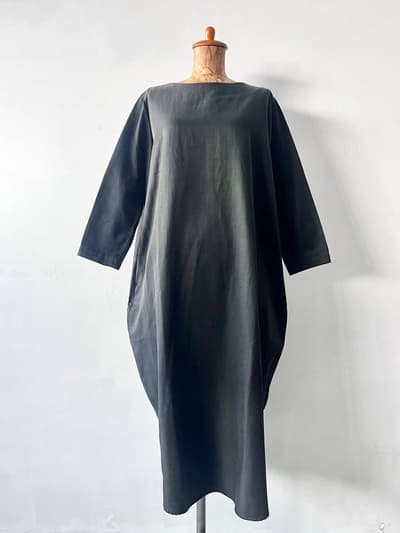 【美品】bulle de savon　ラウンド型ワンピース　ブラック　サイズF 画像1