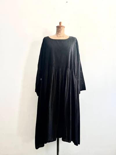 【美品】maison de soil　80’s ORGANIC VOILE PLAIN MINI PINTUCK PULLOVER DRESS サイズ2　ブラック 画像1