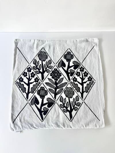 LAPUAN KANKURIT　鹿児島睦　クッションカバー　KUKAT　white-black 画像1
