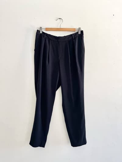 UNITED ARROWS　タック入りパンツ　サイドジップ　　ネイビー　　サイズ42 画像1