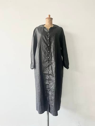 【美品】＃Gauze　セーラーカラーリネンワンピース　ブラック　フリーサイズ 画像1