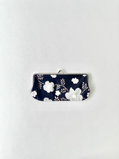 【美品】marimekko ポーチ がまぐち ガマグチ 横長がま口 画像1