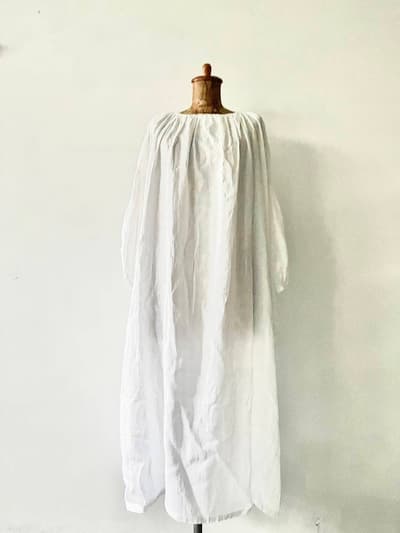 【美品】conocone 　白　ベルギーリネンワンピース 画像1