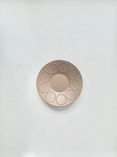 【美品】mina perhonen　tambourine　プレート小　brown  画像1