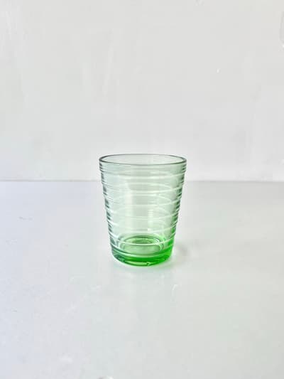 【美品】iittala 　カップ　AinoAalto　アップルグリーン 220ml 画像1