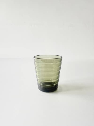 【北欧】iittala 　Aino Aalto 　タンブラー　モスグリーン 画像1