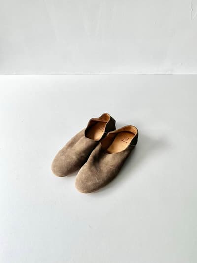 que shoes plain プレーン　Mサイズ　サンドベージュ 画像1