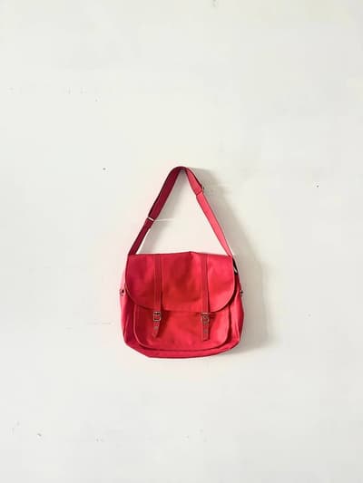 marimekko　LADYBEAR　キャンバスショルダーバッグ　レッド 画像1