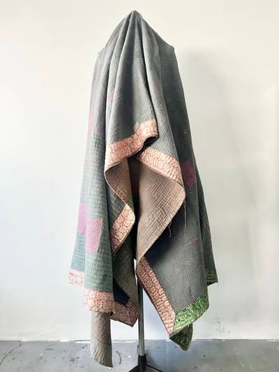 刺し子ラグ　カンタ刺繍　ブラウン/グリーン系　ラリーキルト 画像1