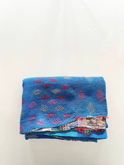 【美品】インド　ヴィンテージ　ラリーキルト　カンタ刺繍　ブルー　ブルーチェック　ダイヤ柄　150・115 画像1