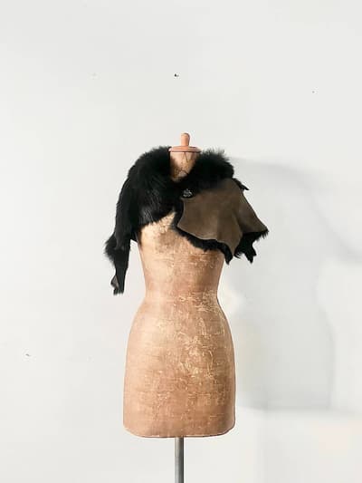 【美品】KARL DONOGHUE　ラムスキン　ファーケープ 画像1