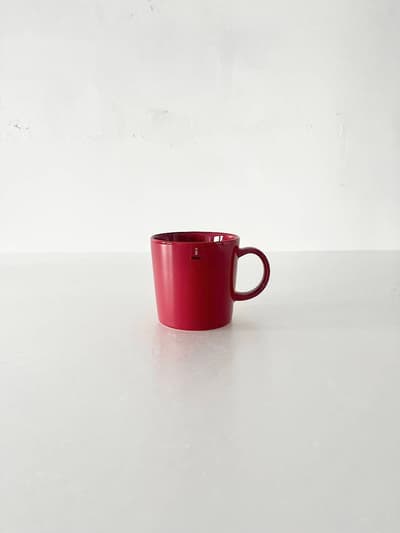 【美品】北欧　iittala 　ティーマ　レッド　マグカップ 画像1