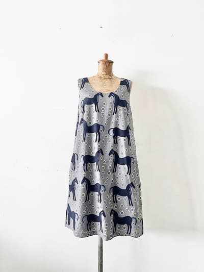 【未使用】marimekko　MUSTA TAMMA KLASSIKKO　ワンピース　サイズ36 画像1