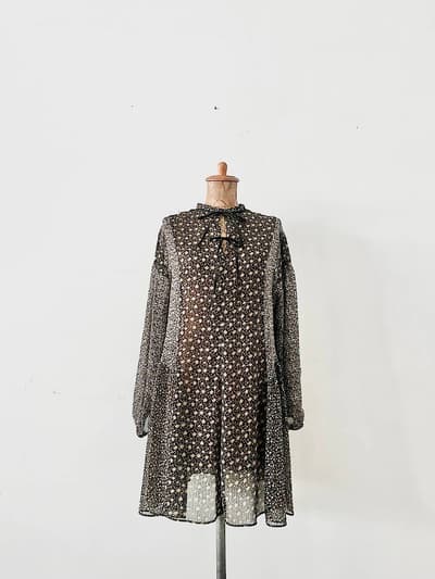 【美品】IENA SLOBE　花柄チュニック　ブラウス　ポリエステル 画像1