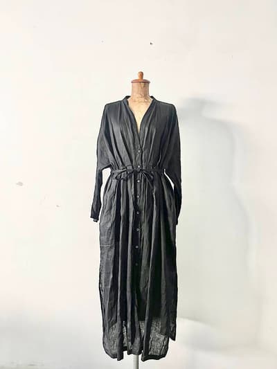 【美品】Audrey and John Wad　黒リネンワンピース　サイズF 画像1