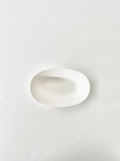 【未使用】yumiko iihoshi porcelain oval plate オーバルプレート lily white　Sサイズ 画像1