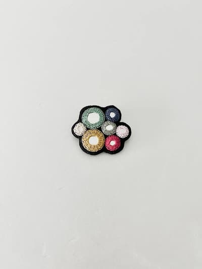 【新品】NUL　手刺繍ブローチ　ミラーワーク　カラフル 画像1