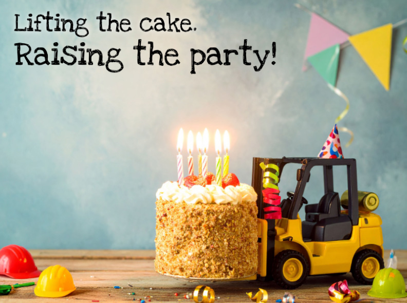 Sample  Lifting the cake Front