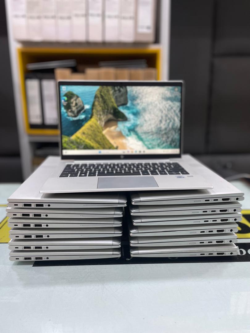Hp Elitebook 830 G7 intel core i5-102i0u