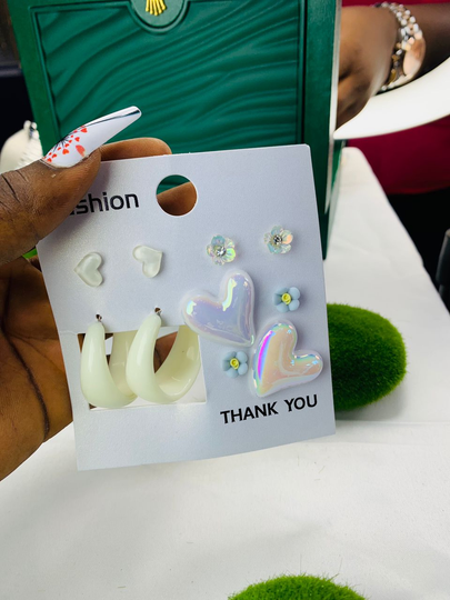 Resin earrings set
