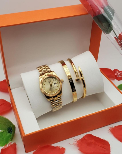 Wristwatch and jewelry set