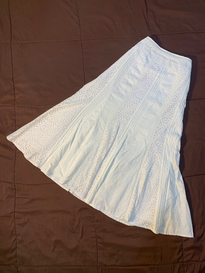Another view of Cottage white skirt