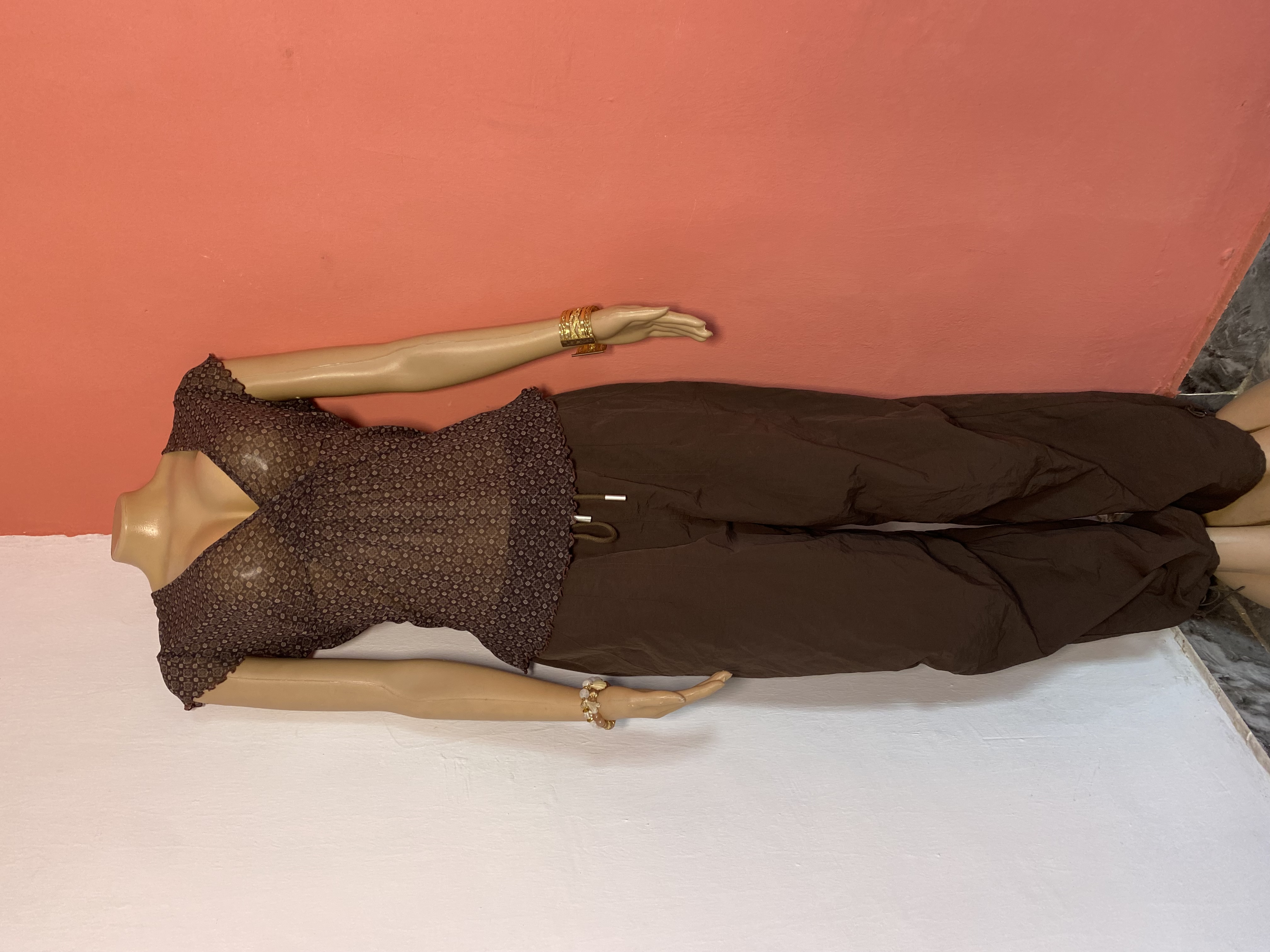 Another view of Mesh top